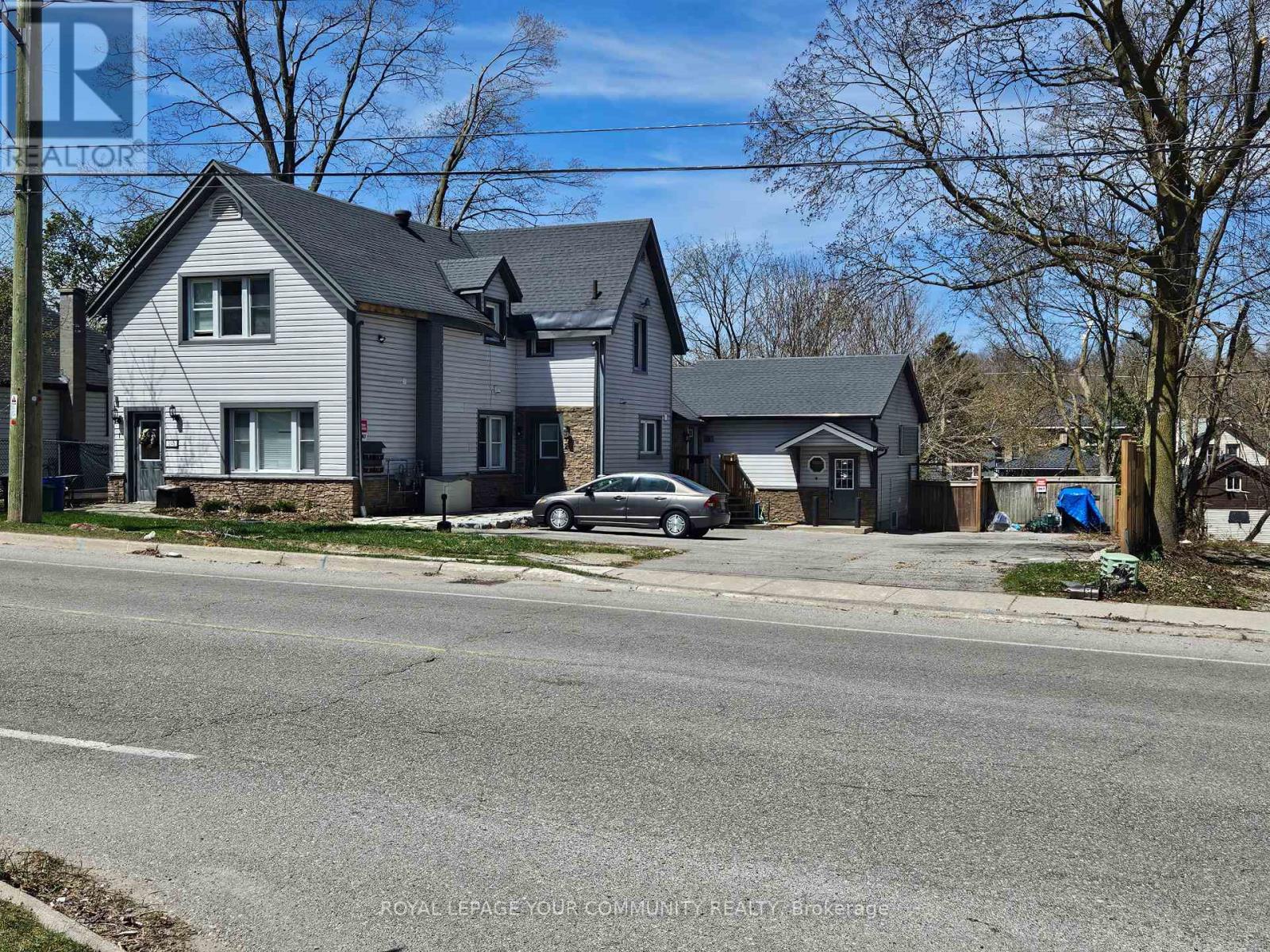 246 Mississauga St W, Orillia, ON L3V 3B5