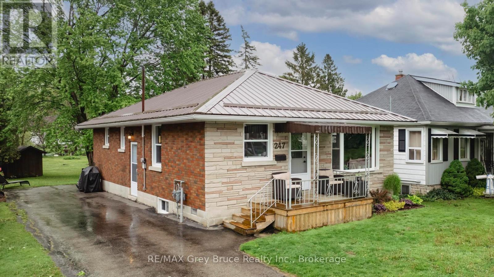247 Albert St S, West Grey, ON N0G 1R0