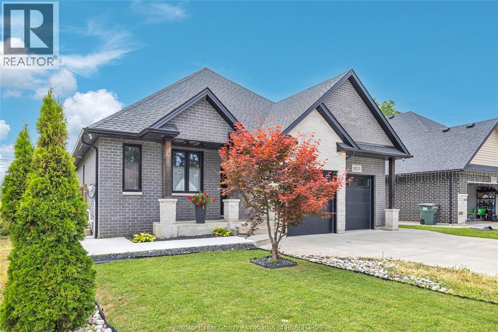 1835 Dominion Blvd, Windsor, ON N9B 3H8