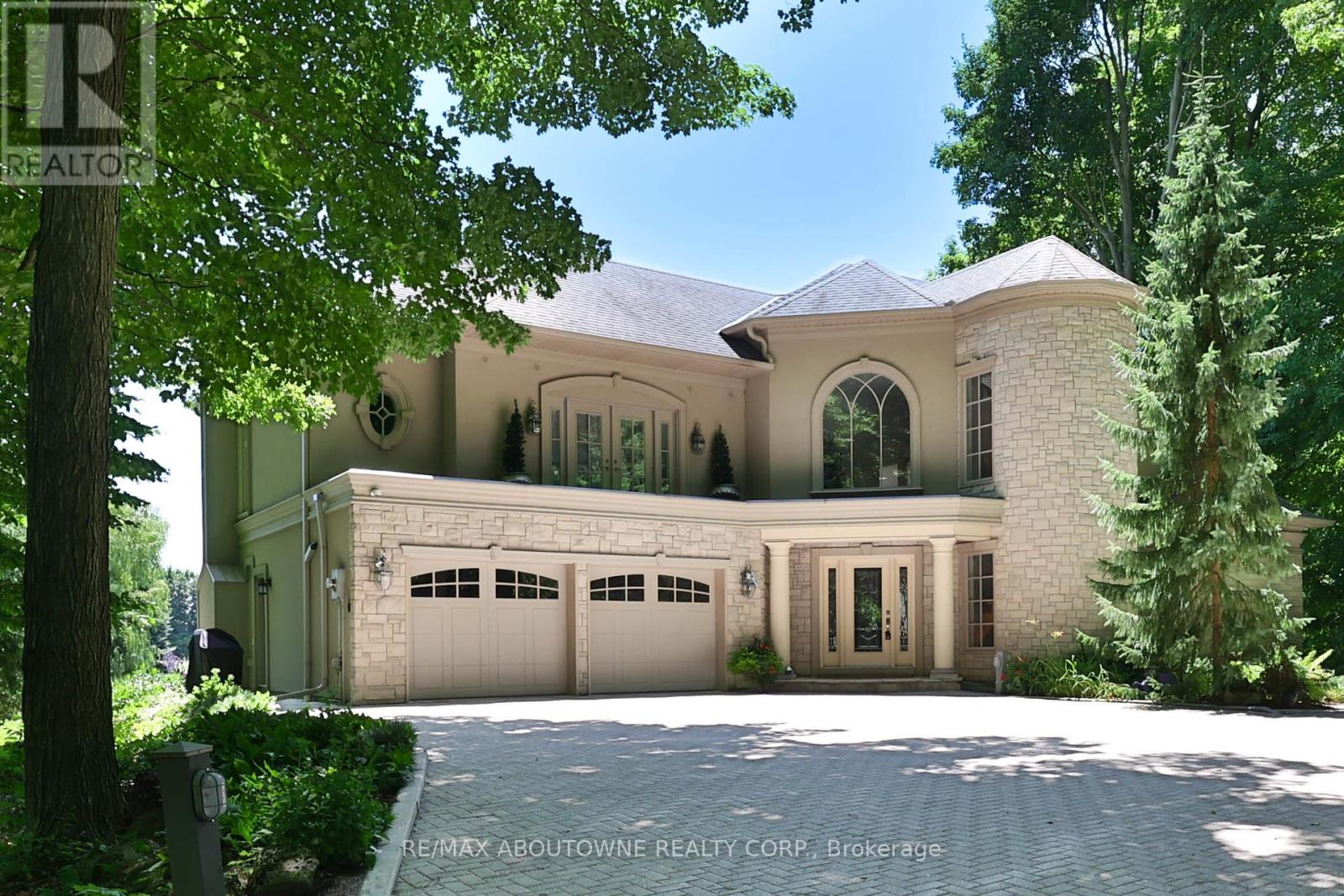 1 Side Road Unit 1270, Burlington, ON L7P 0R9