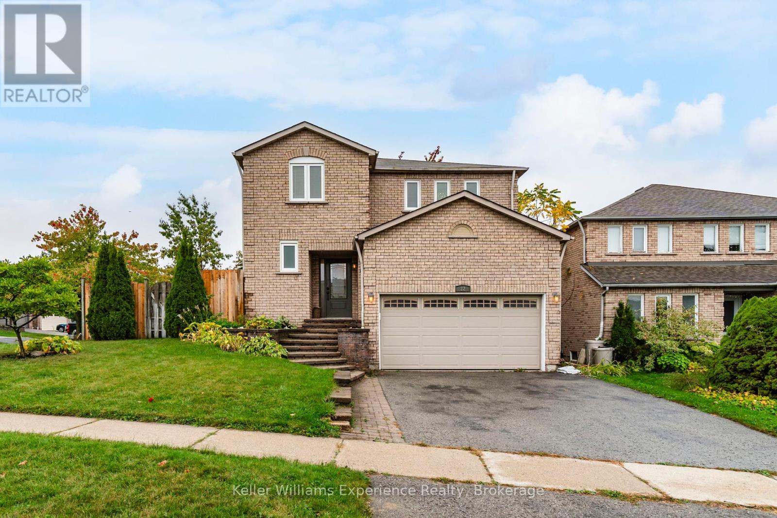 22 Cartwright Dr, Barrie, ON L4M 6E2