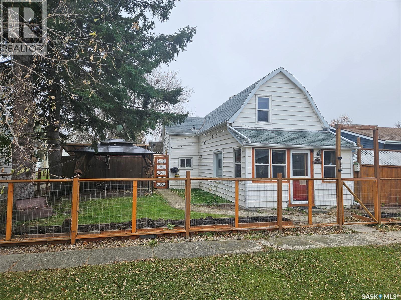 107 Carlyle St, Arcola, SK S0C 0G0