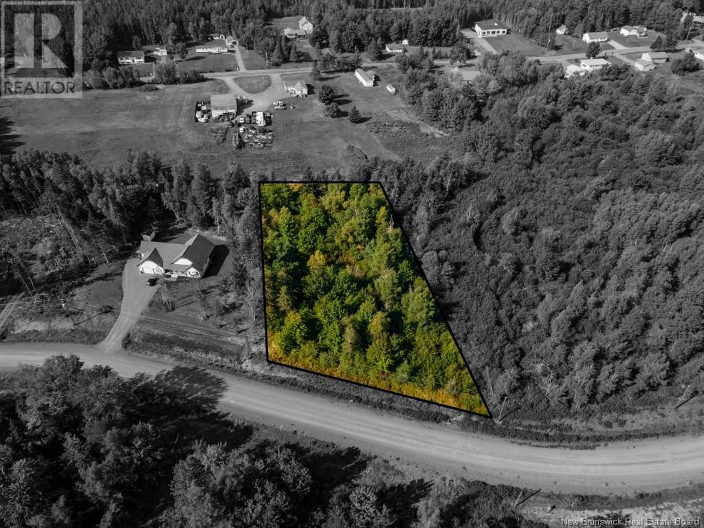21-15 Hidden Pines Ct, Lutes Mountain, NB E1G 6E8