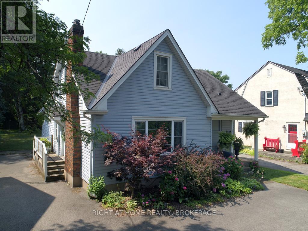 368 Queenston St, St. Catharines, ON L2P 2X9