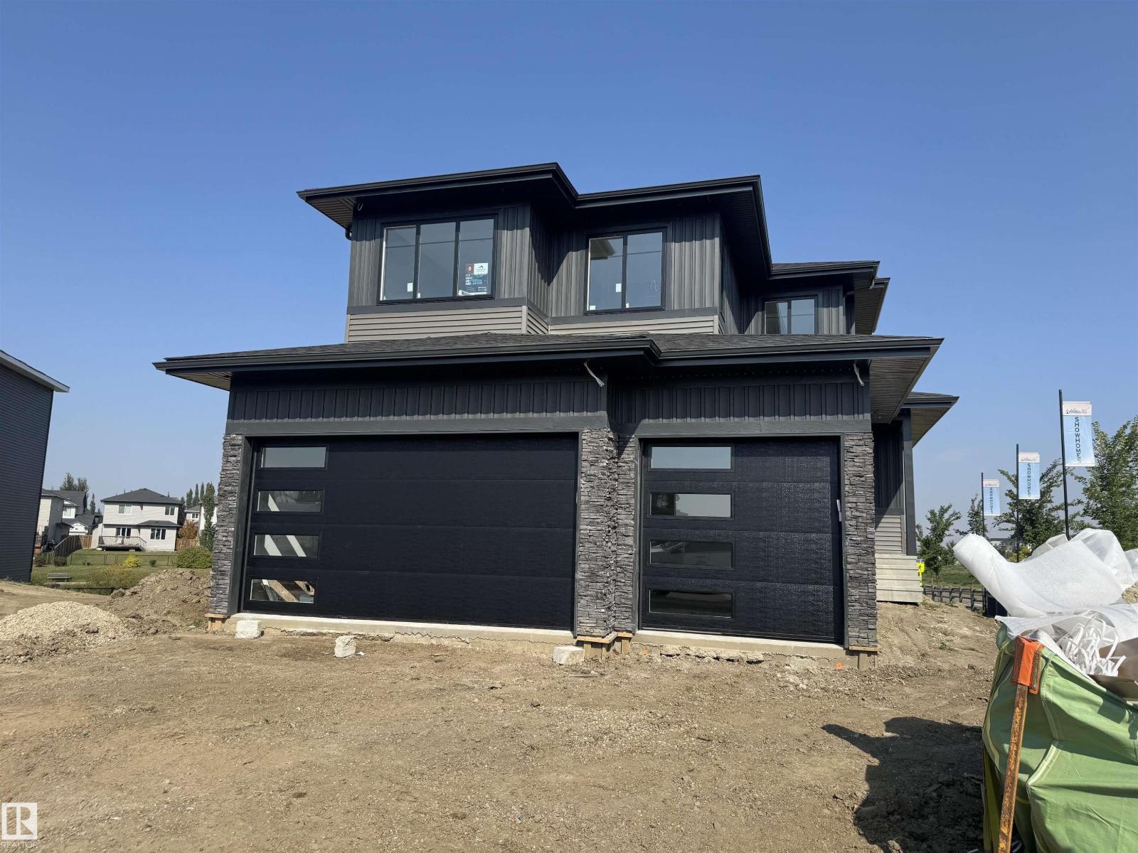 671 King St NW, Spruce Grove, AB T7X 4P7