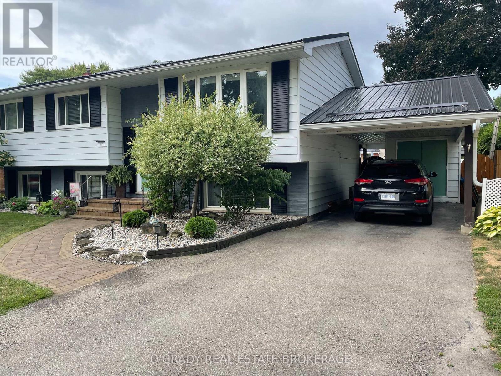 47 Meighen Cres, Brockville, ON K6V 3J8