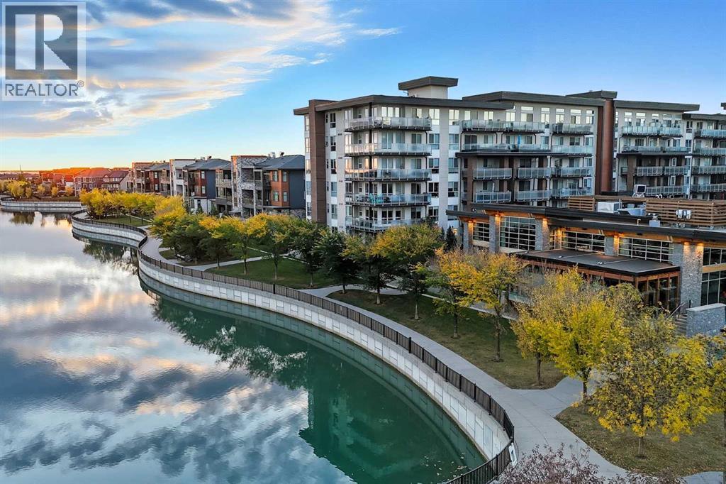 122 Mahogany Centre Se Unit 304, Calgary, AB T3M 2Y1