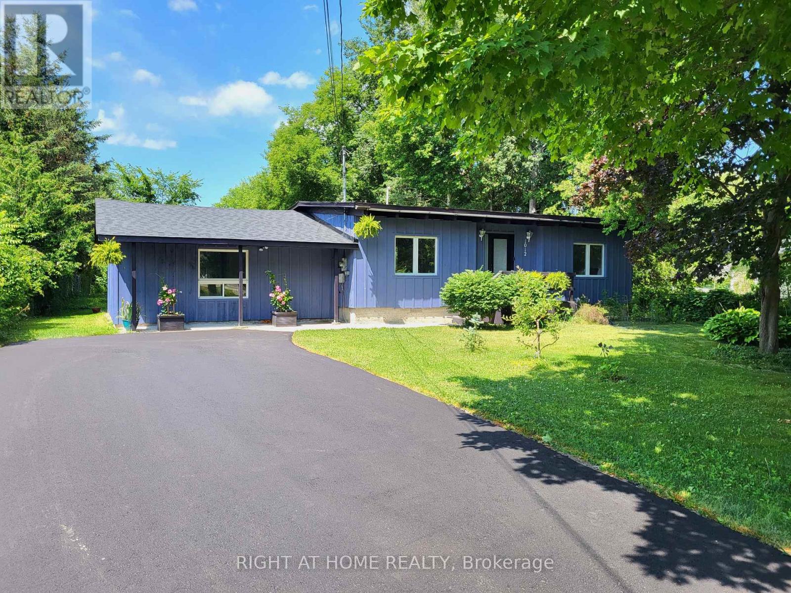 1012 Goshen Rd, Innisfil, ON L9S 2B3