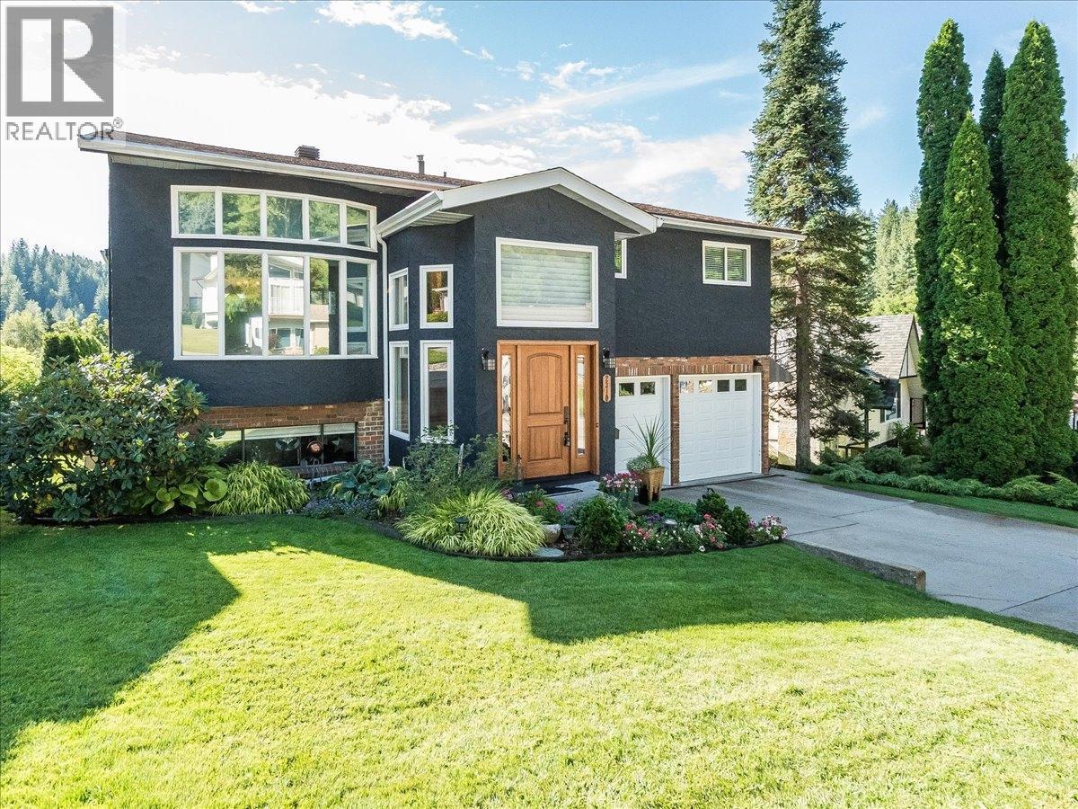2310 Mcbride St, Trail, BC V1R 4N8