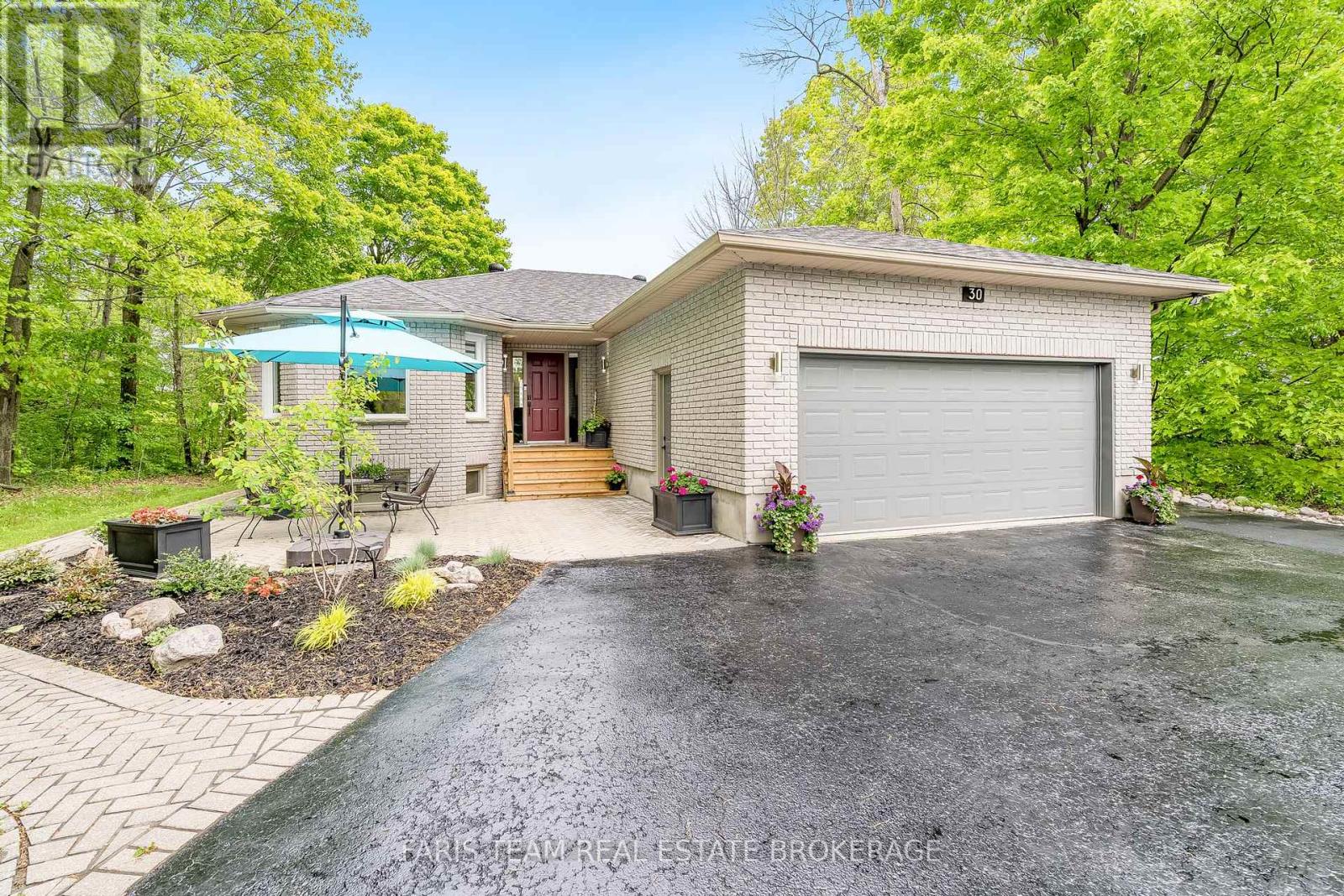 30 Bourgeois Beach Rd, Tay, ON L0K 2A0