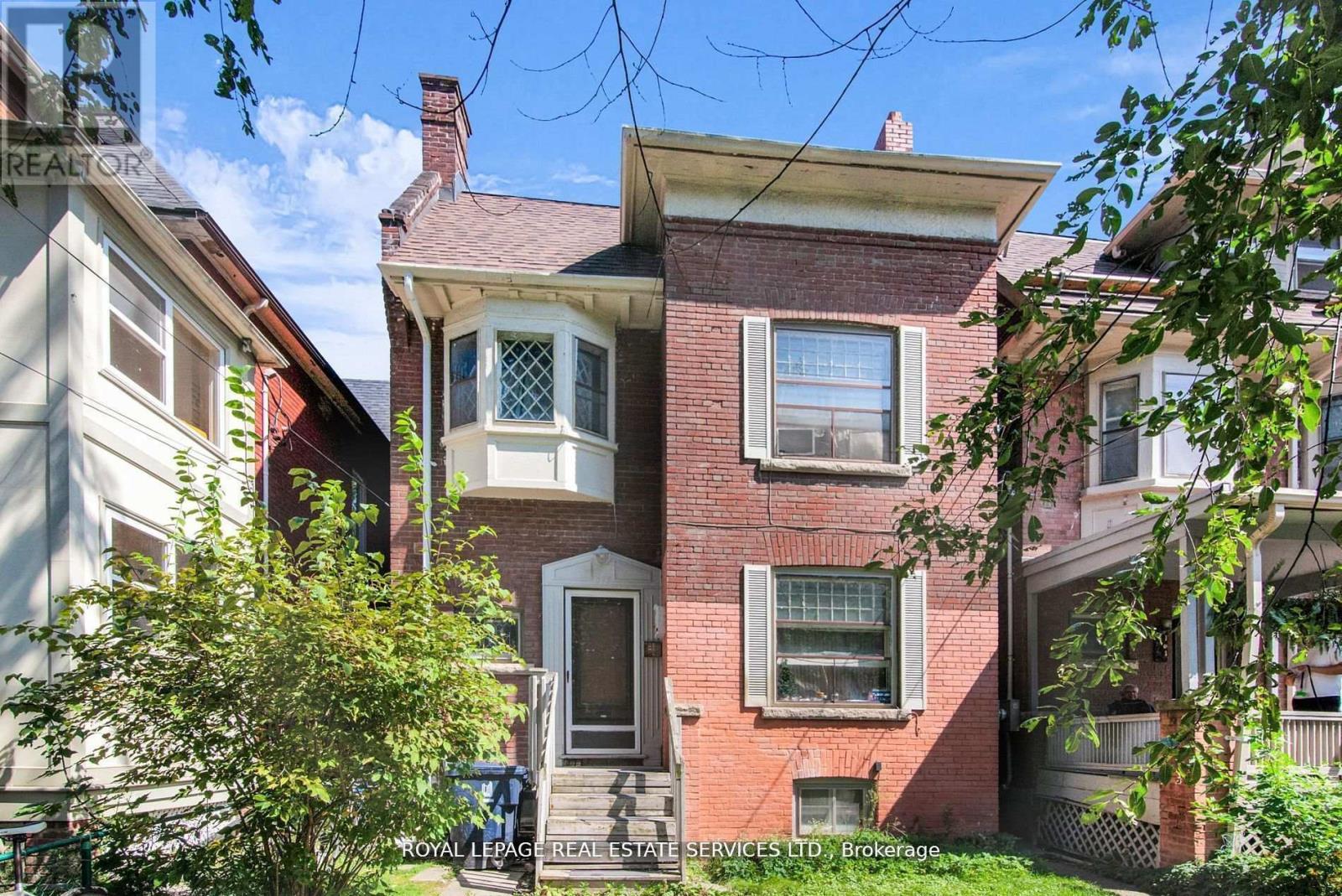 577 Huron St, Toronto, ON M5R 2R6