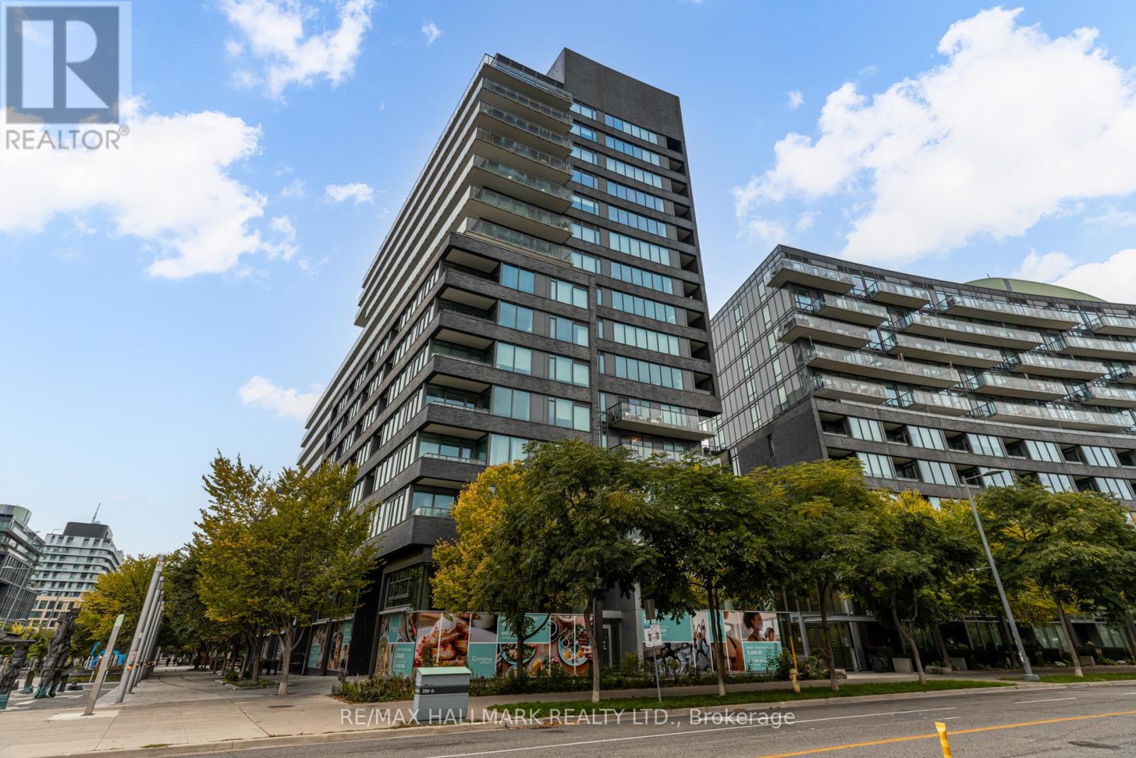 120 Bayview Ave S513 Ave, Toronto, ON M5A 0J1