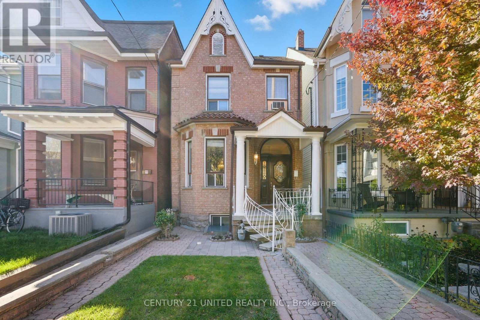 226 Palmerston Ave, Toronto, ON M6J 2J4