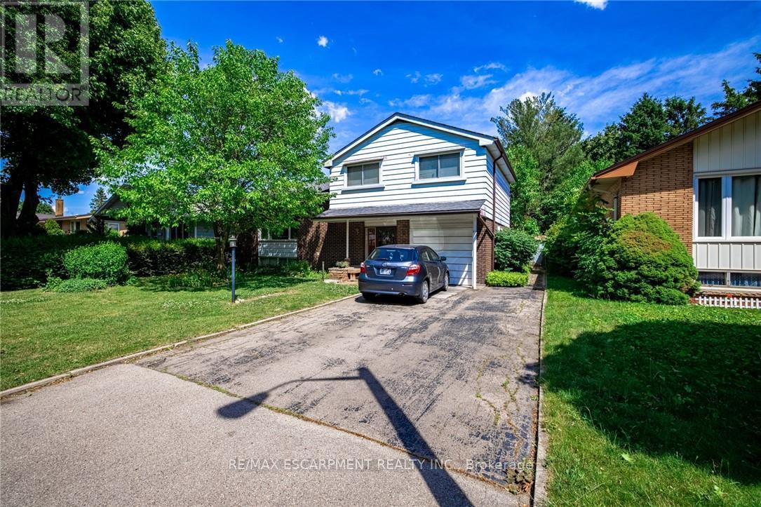 176 Laurier Ave, Hamilton, ON L9C 3S6