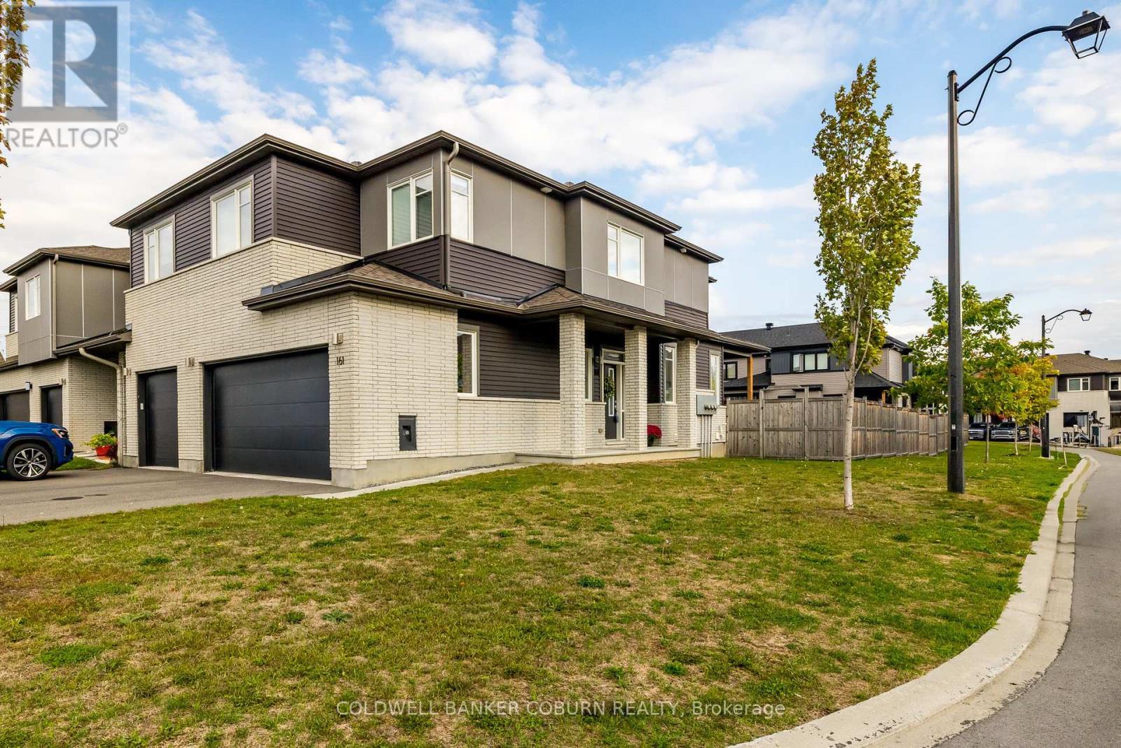 161 Jardiniere St, Ottawa, ON K2S 2K1