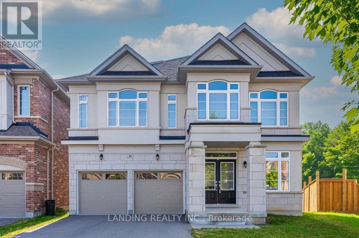 39 Bolsby Ct, Aurora, ON L4G 7C4
