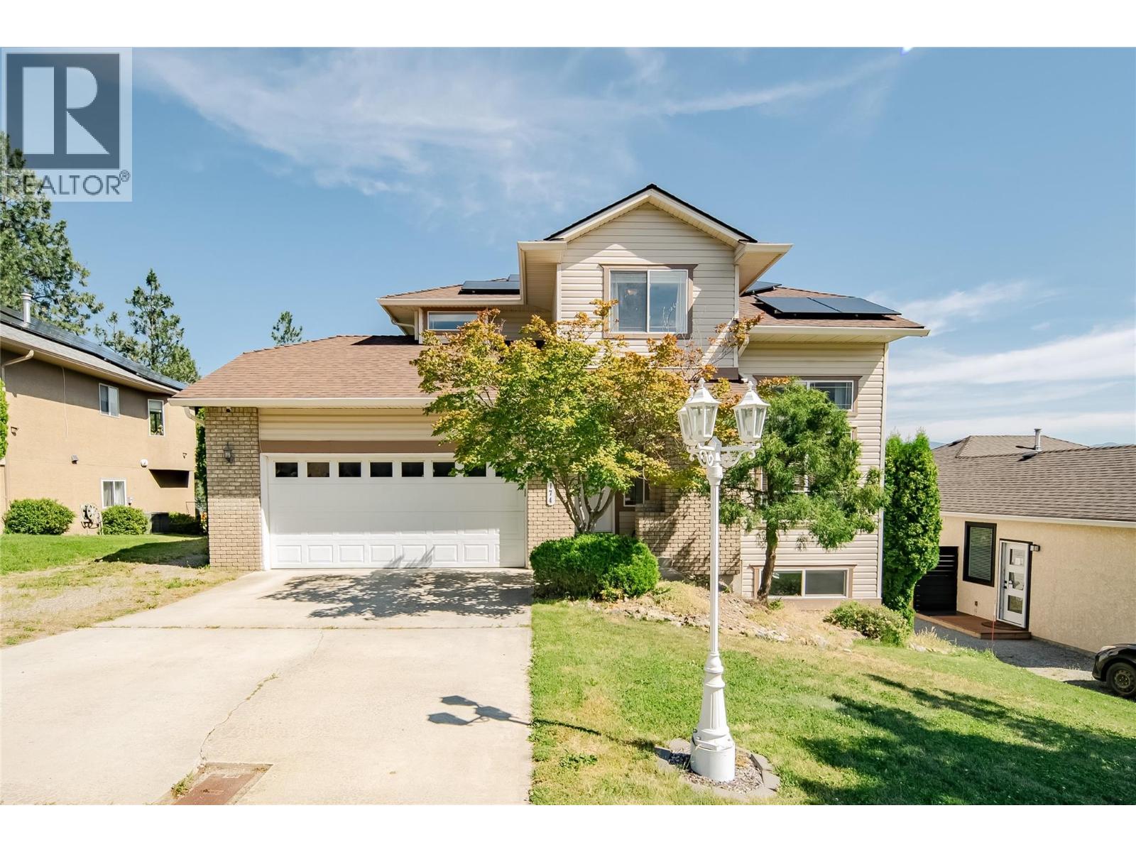 2174 Sunview Dr, West Kelowna, BC V1Z 3R2