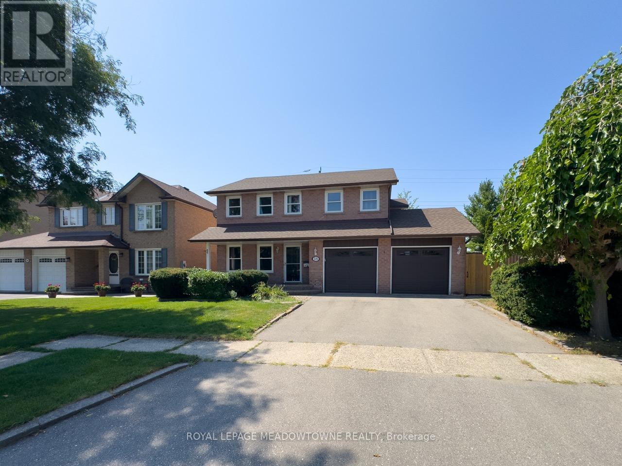 18 Cotswold Ct, Halton Hills, ON L7G 5E5