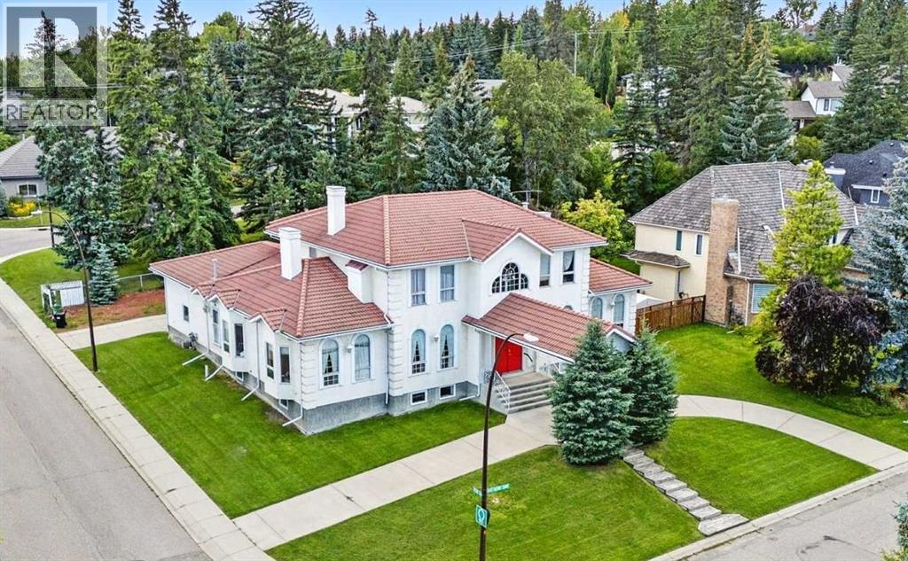 105 Patton Ct SW, Calgary, AB T2V 5G3