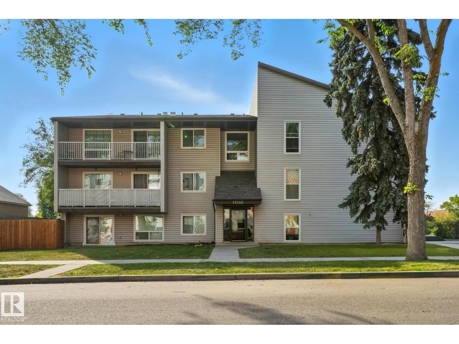 11046 130 Street Northwest #201, Edmonton, AB T5M 0Z7