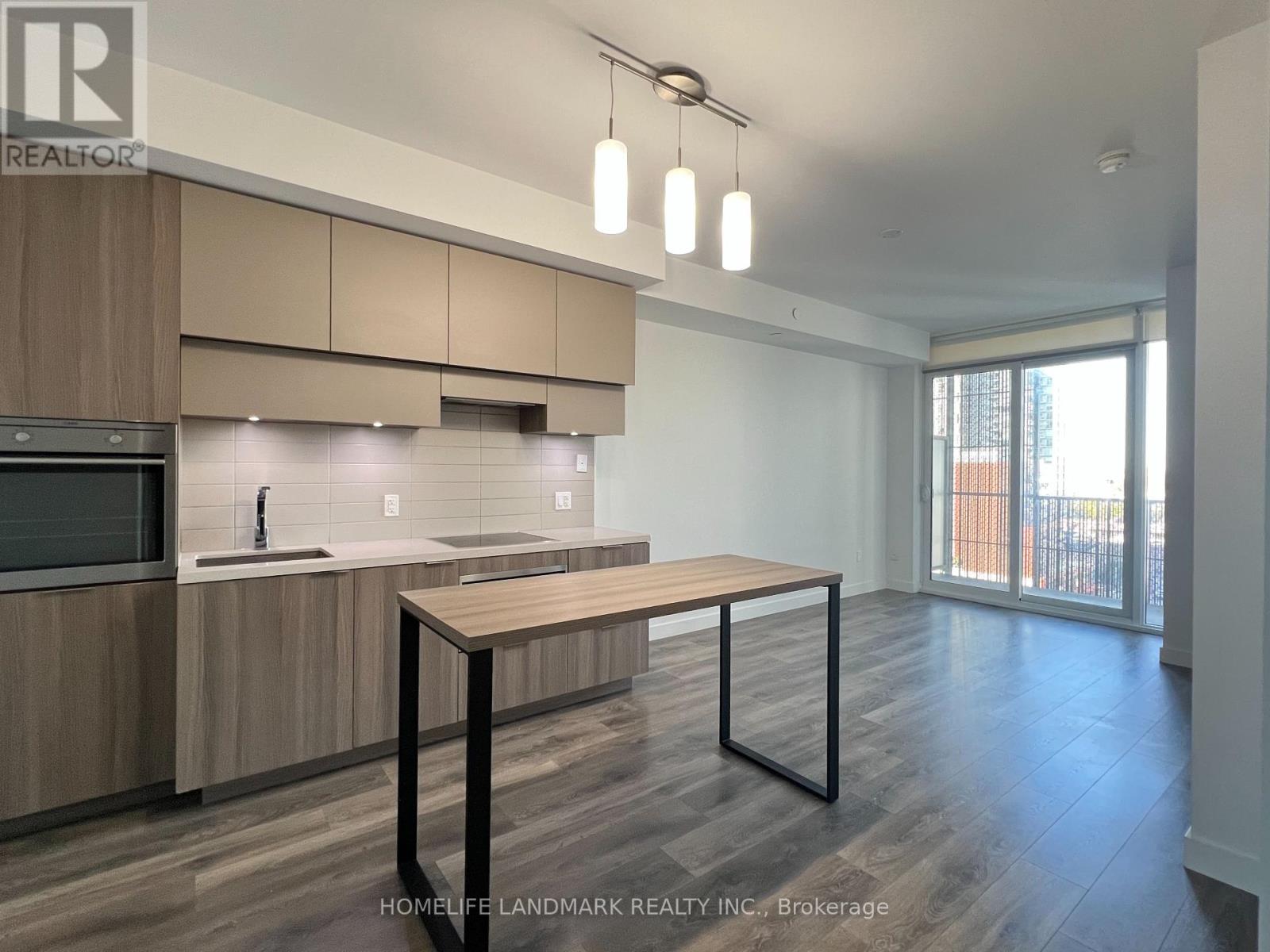 1007 8 Eglinton Ave E, Toronto, ON M4P 0C1