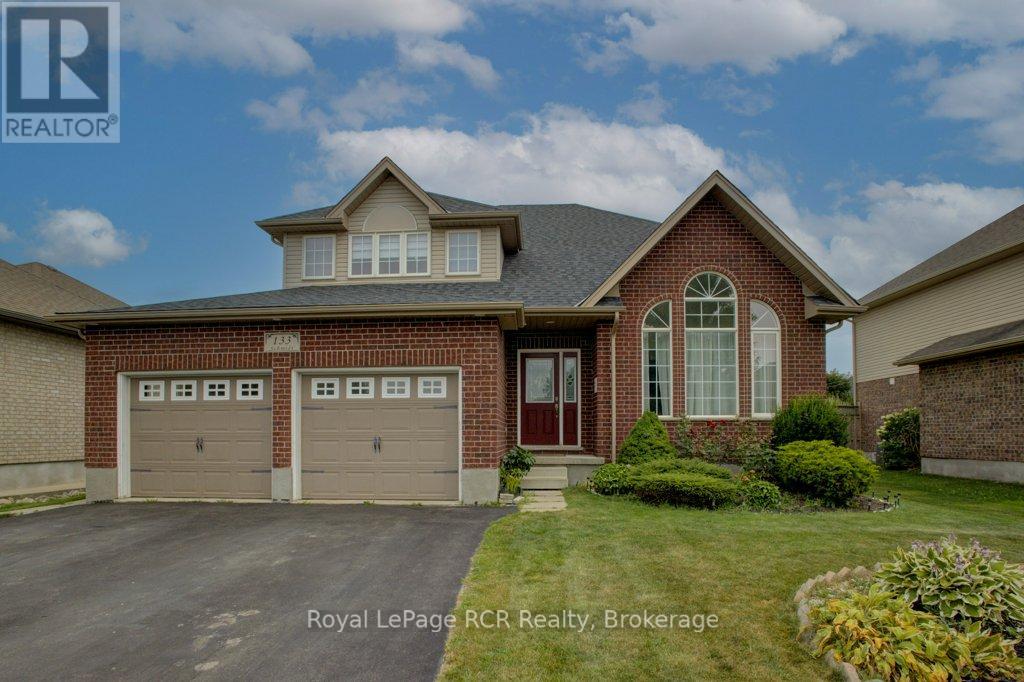133 Schmidt Dr, Wellington North, ON N0G 1A0