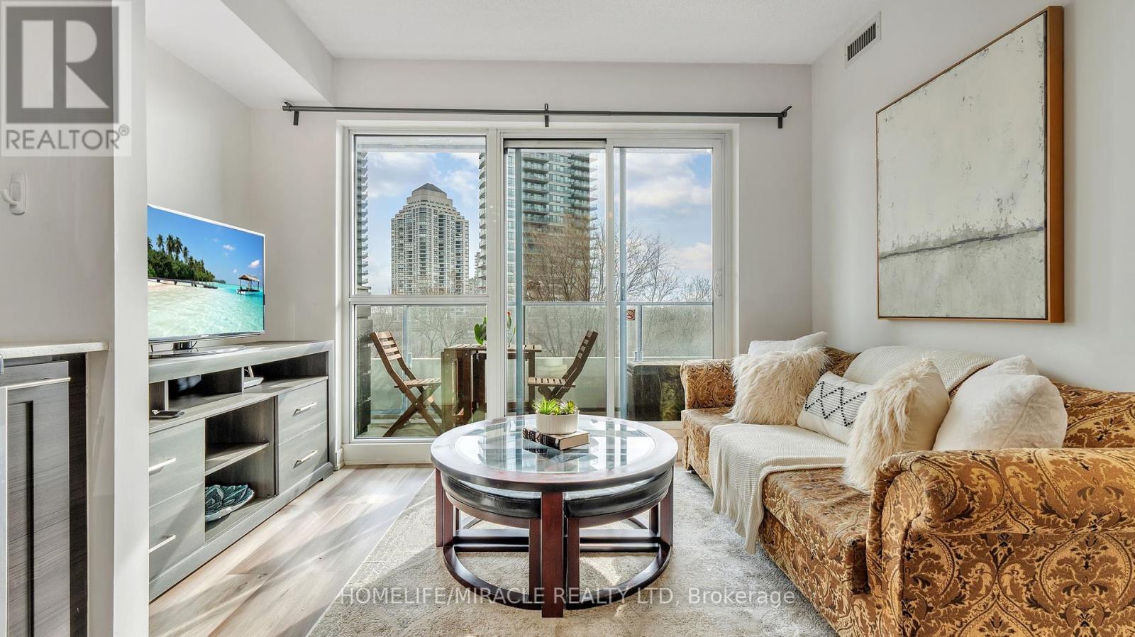 616 2220 Lake Shore Blvd W, Toronto, ON M8V 0C1