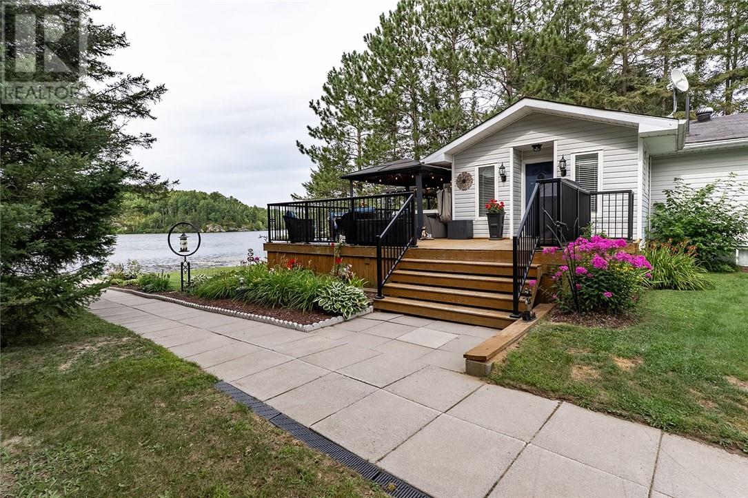 181 Langley Rd S, Sudbury, ON P3E 4N1