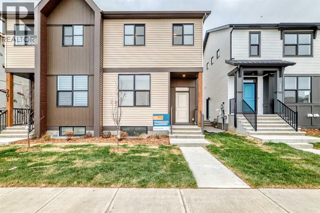 197 Hotchkiss Rd SE, Calgary, AB T3S 0T9