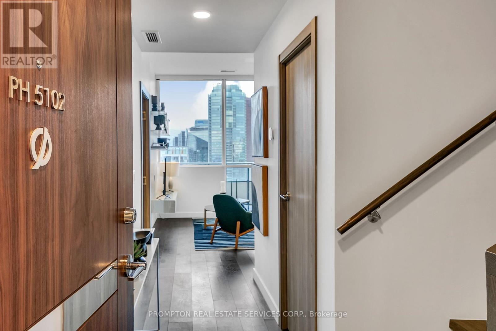 38 Widmer St Ph 5102 St, Toronto Waterfront Communities, ON M5V 2E9