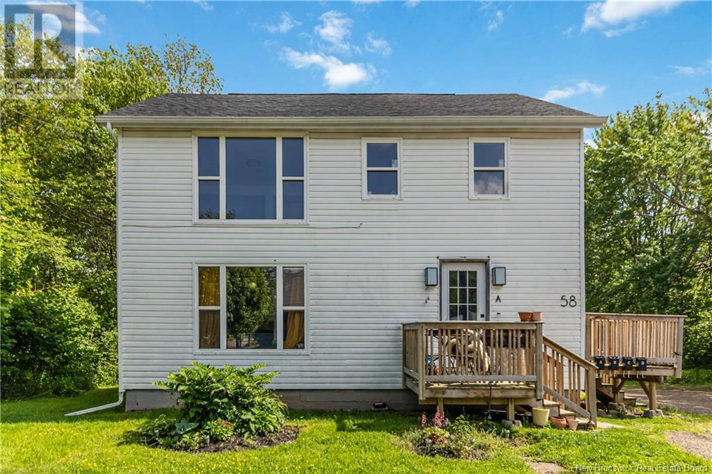 58 Douglas St, Moncton, NB E1E 2E8