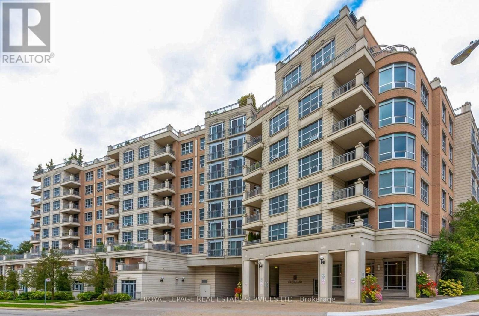 209 10 Old York Mills Rd, Toronto, ON M2P 2G9