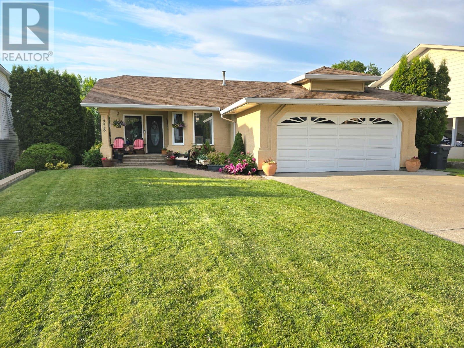 1228 Mesa Vista Dr, Ashcroft, BC V0K 1A0