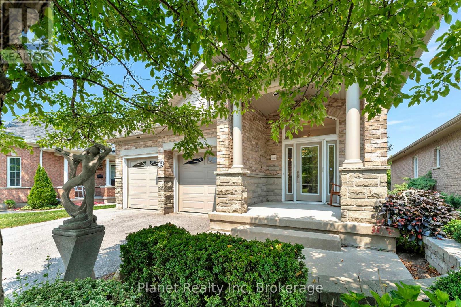 18 Beechlawn Blvd, Guelph, ON N1G 4X7