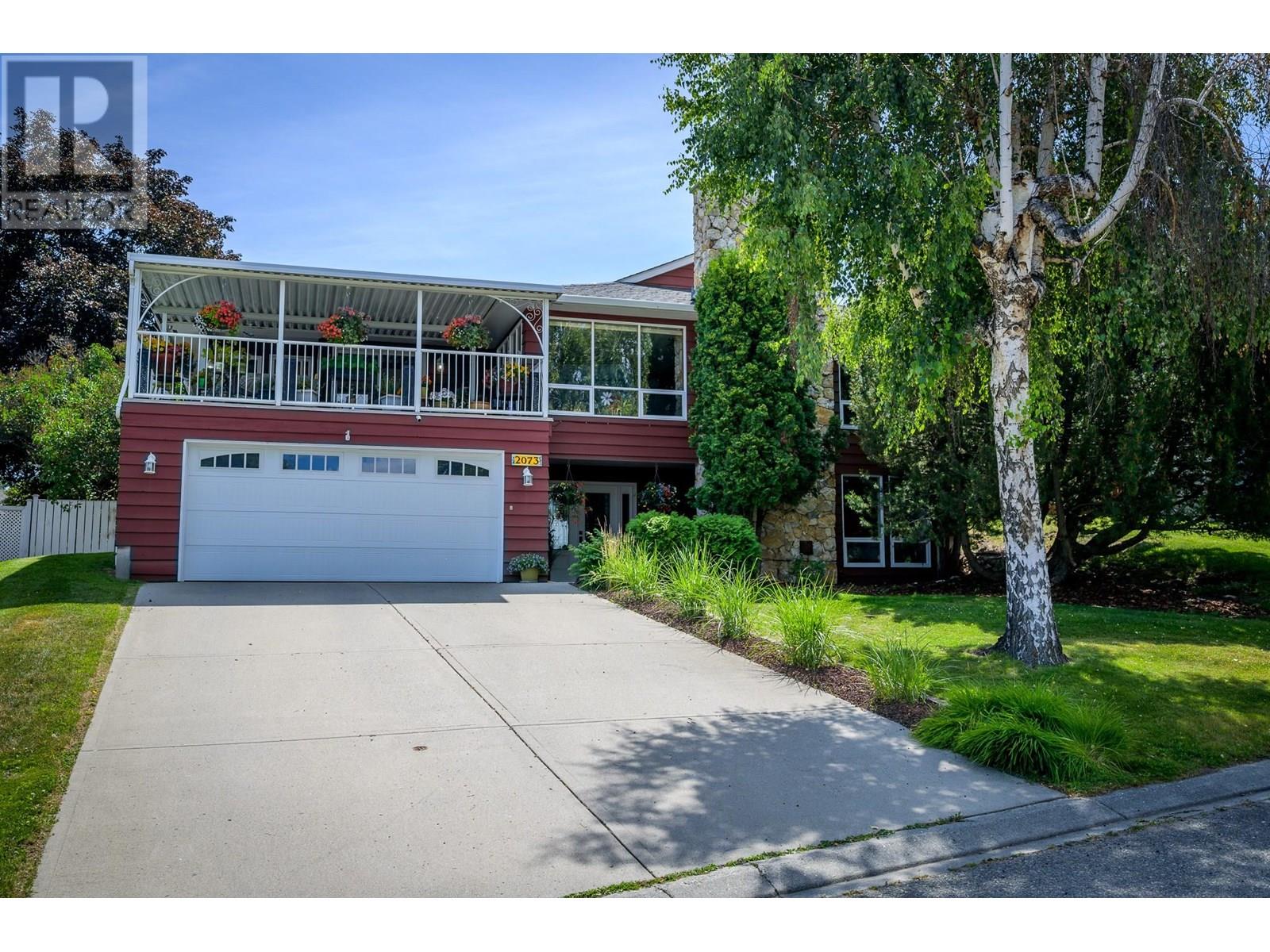 2073 Holyrood Pl, Kamloops, BC V1S 1E7
