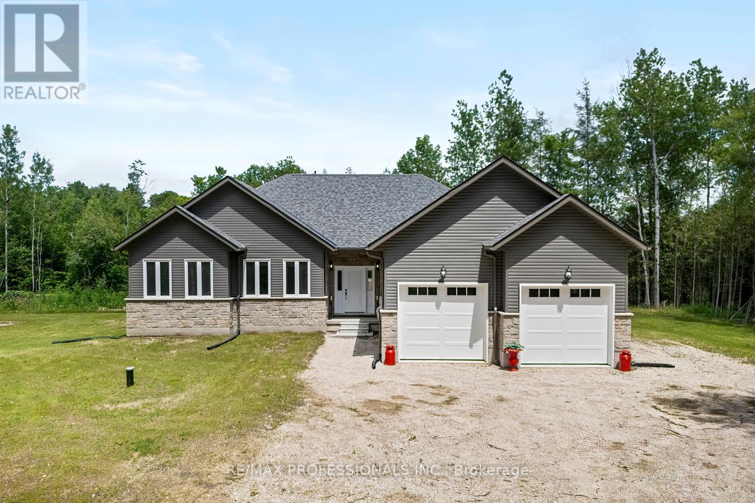 734565 W Back Line, Grey Highlands, ON N0C 1H0