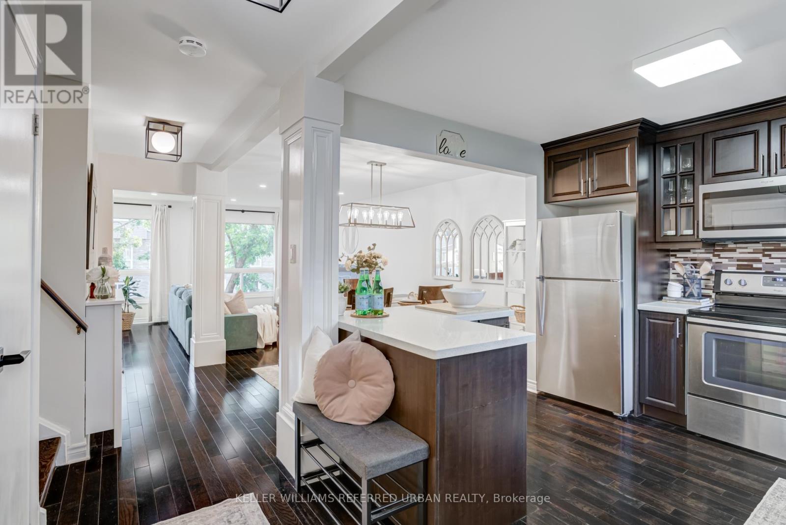 26 2050 Upper Middle Rd, Burlington, ON L7P 3R9
