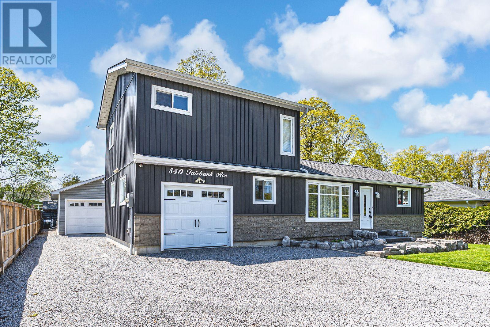 840 Fairbank Ave, Georgina, ON L0E 1S0