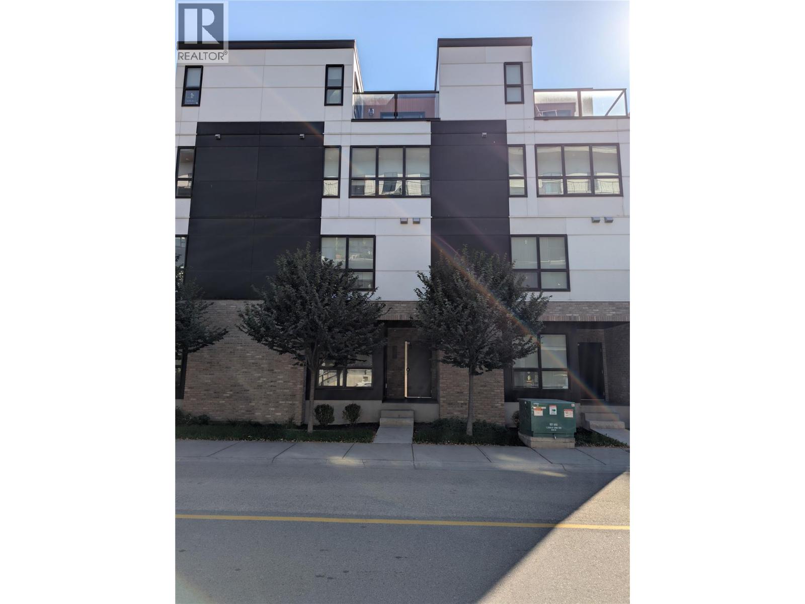 1308 Richter Street Unit 102, Kelowna, BC V1Y 2L3
