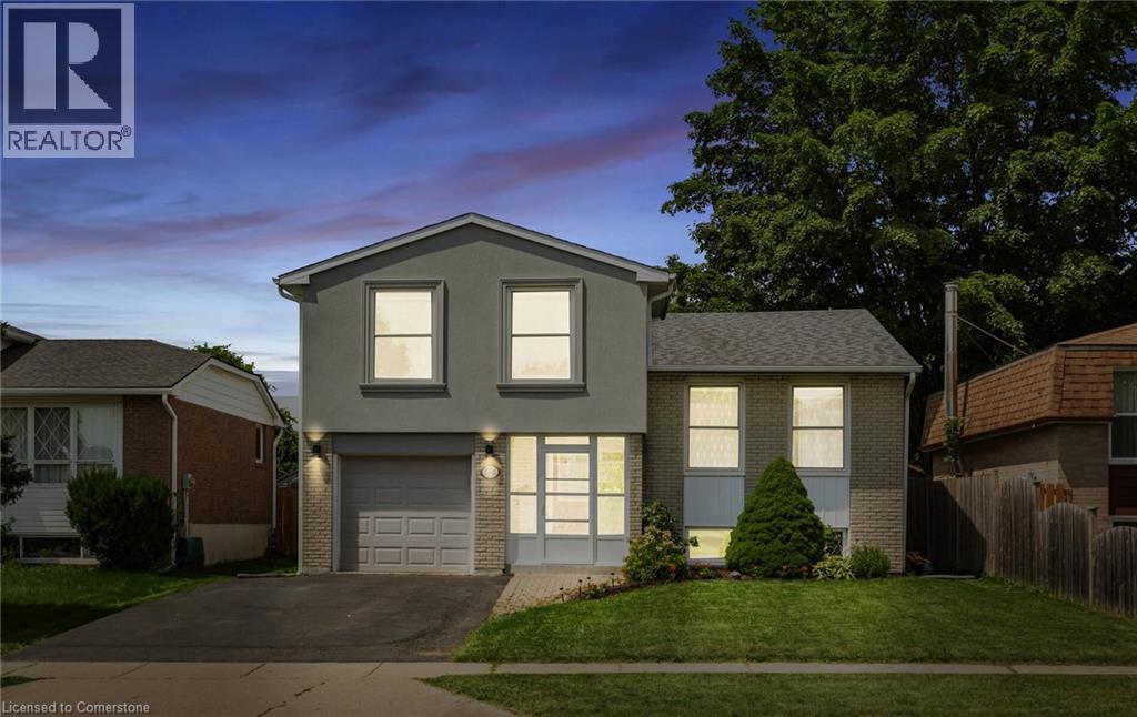 1756 Briarwood Dr, Cambridge, ON N3H 5A7