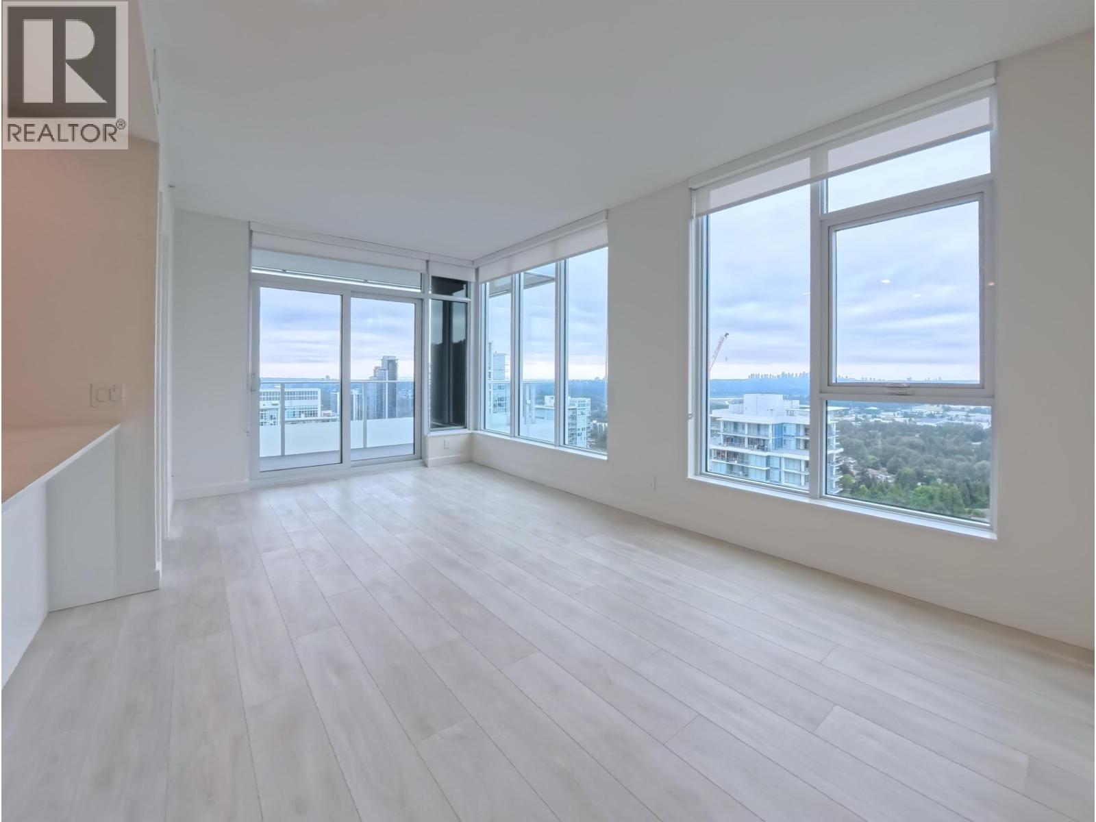 537 Cottonwood Avenue Unit 3204, Coquitlam, BC V3J 0S4