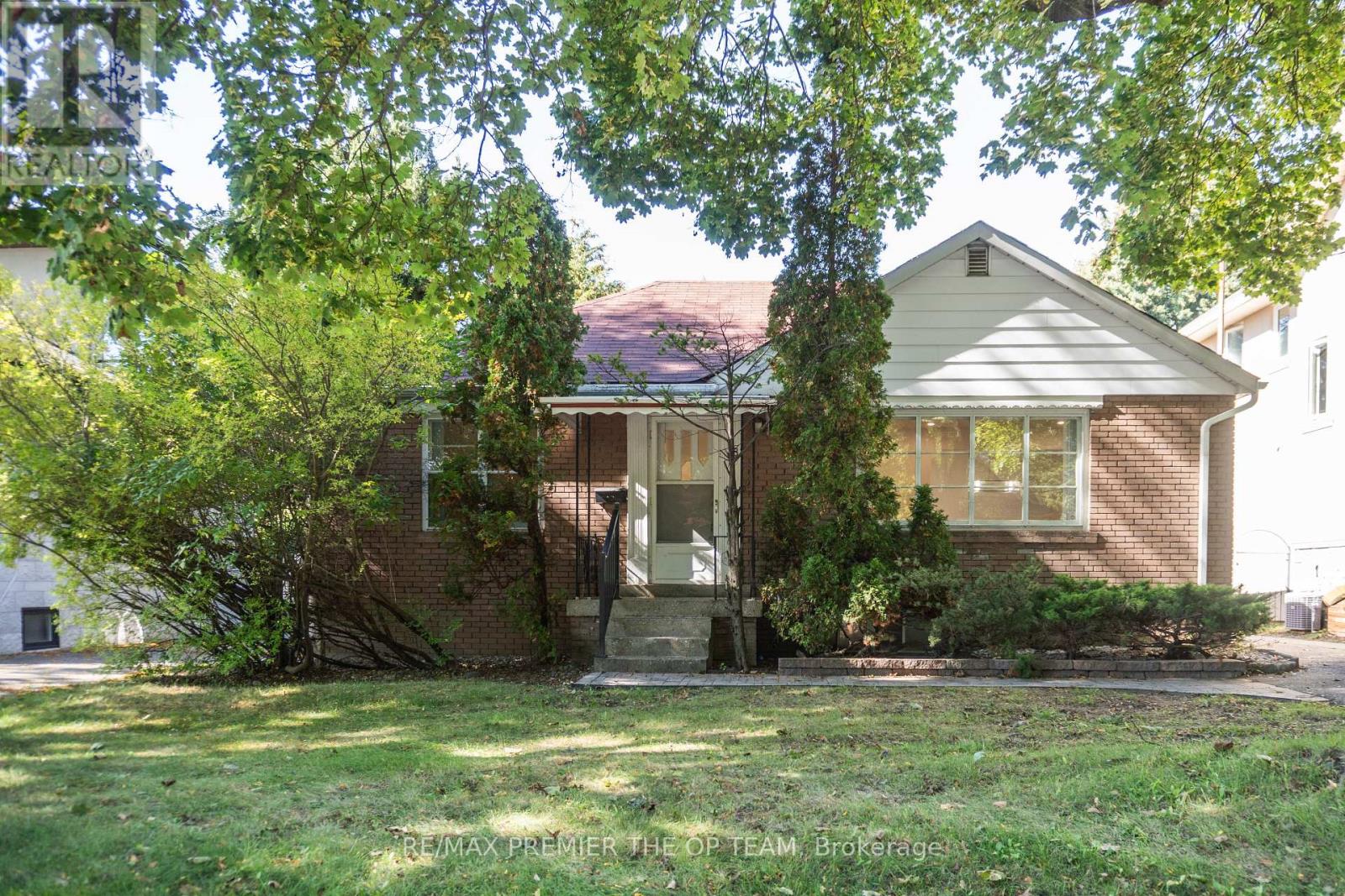 148 Martin Grove Rd, Toronto, ON M9B 4K9