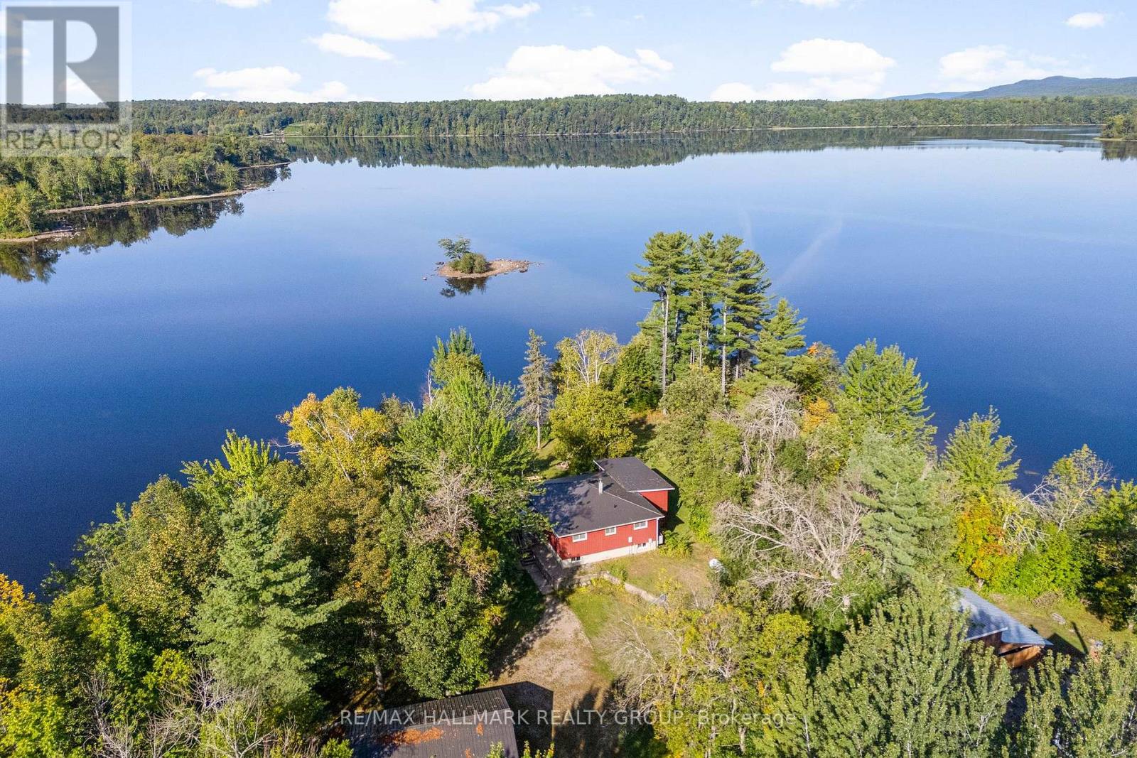 347 Gervais Rd, Whitewater Region, ON K0J 2L0