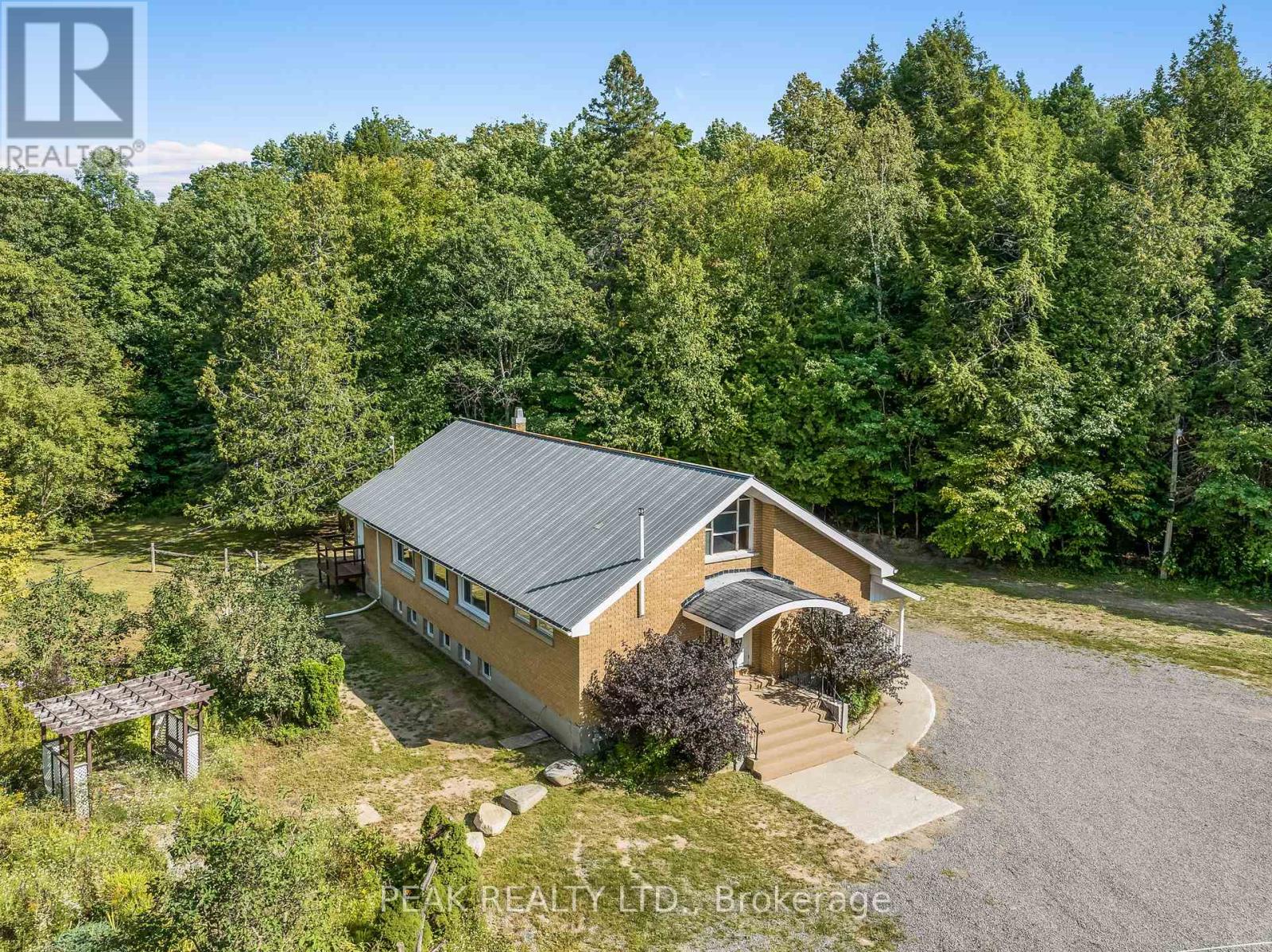 1812 Frontenac Rd, Greater Madawaska, ON K0J 2R0