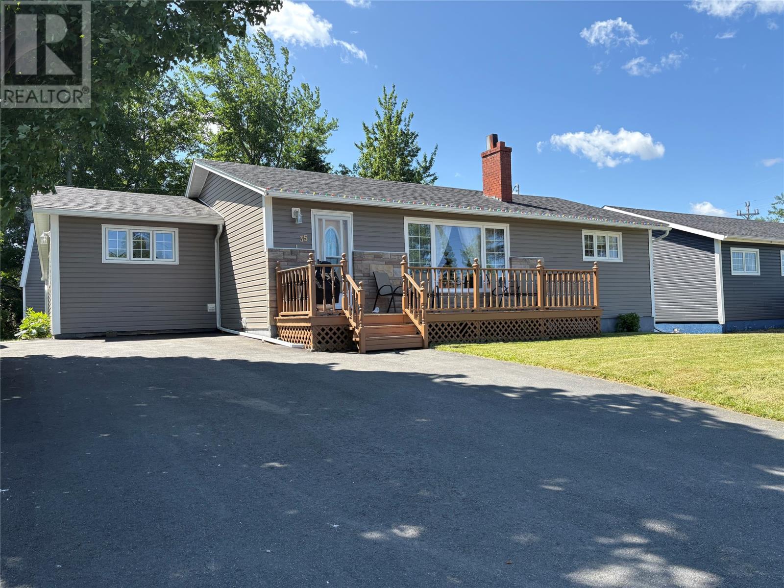 35 George St, Lewisporte, NL A0G 3A0