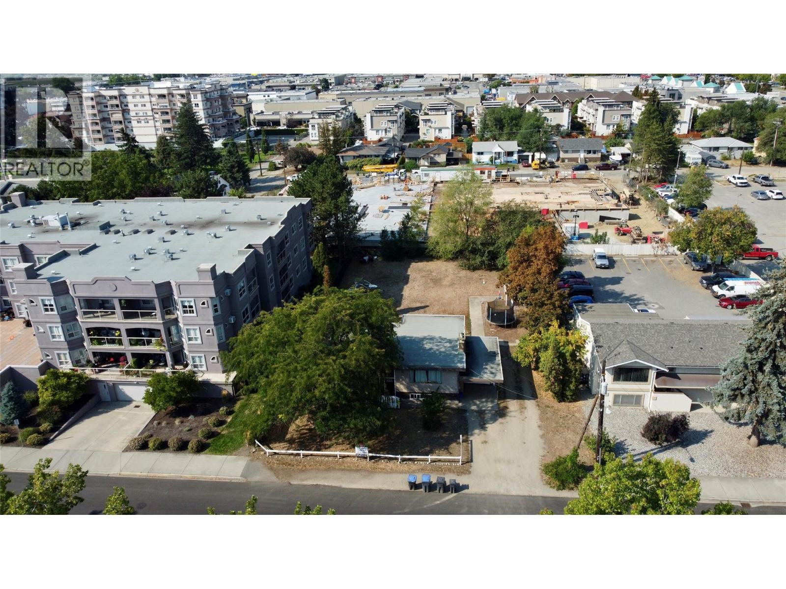 2110 Vasile Rd, Kelowna, BC V1Y 6H5