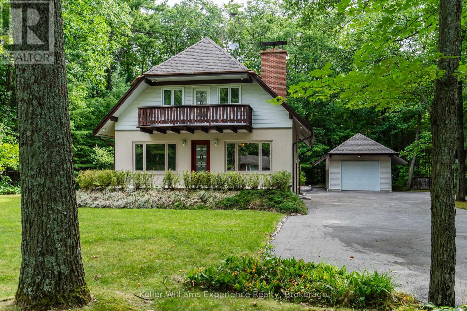 9 Bourgeois Ct, Tiny, ON L9M 0H3