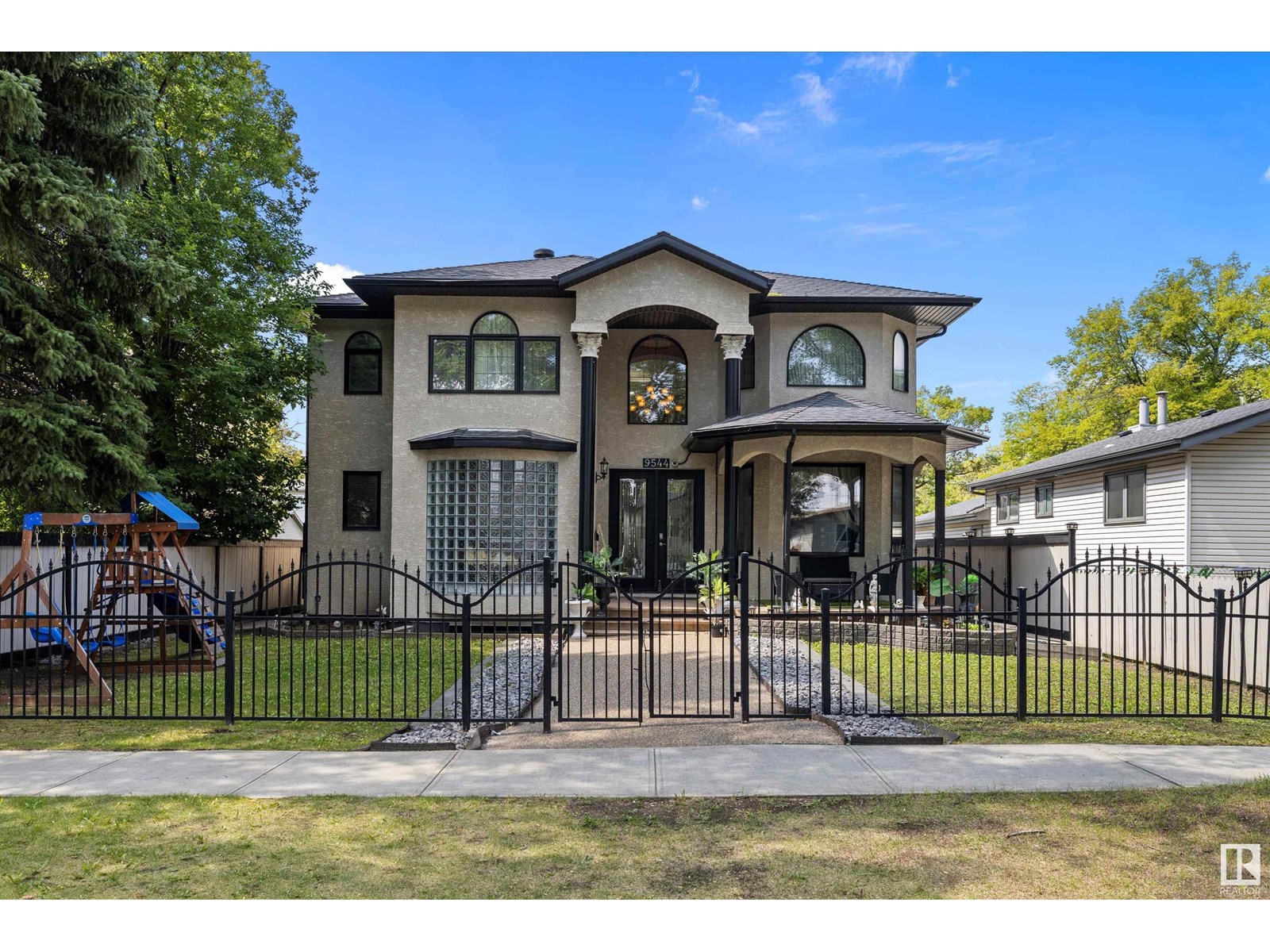 154 St Nw Unit 9544, Edmonton, AB T5P 2E9