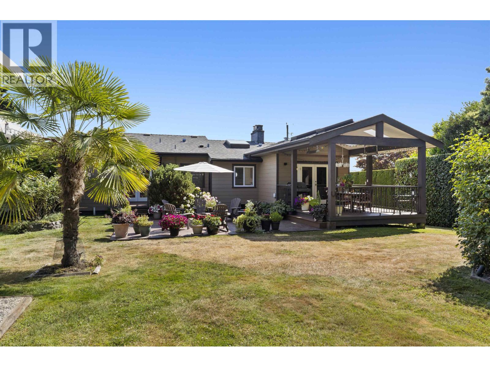 1175 Gordon Ave, West Vancouver, BC V7T 1P8
