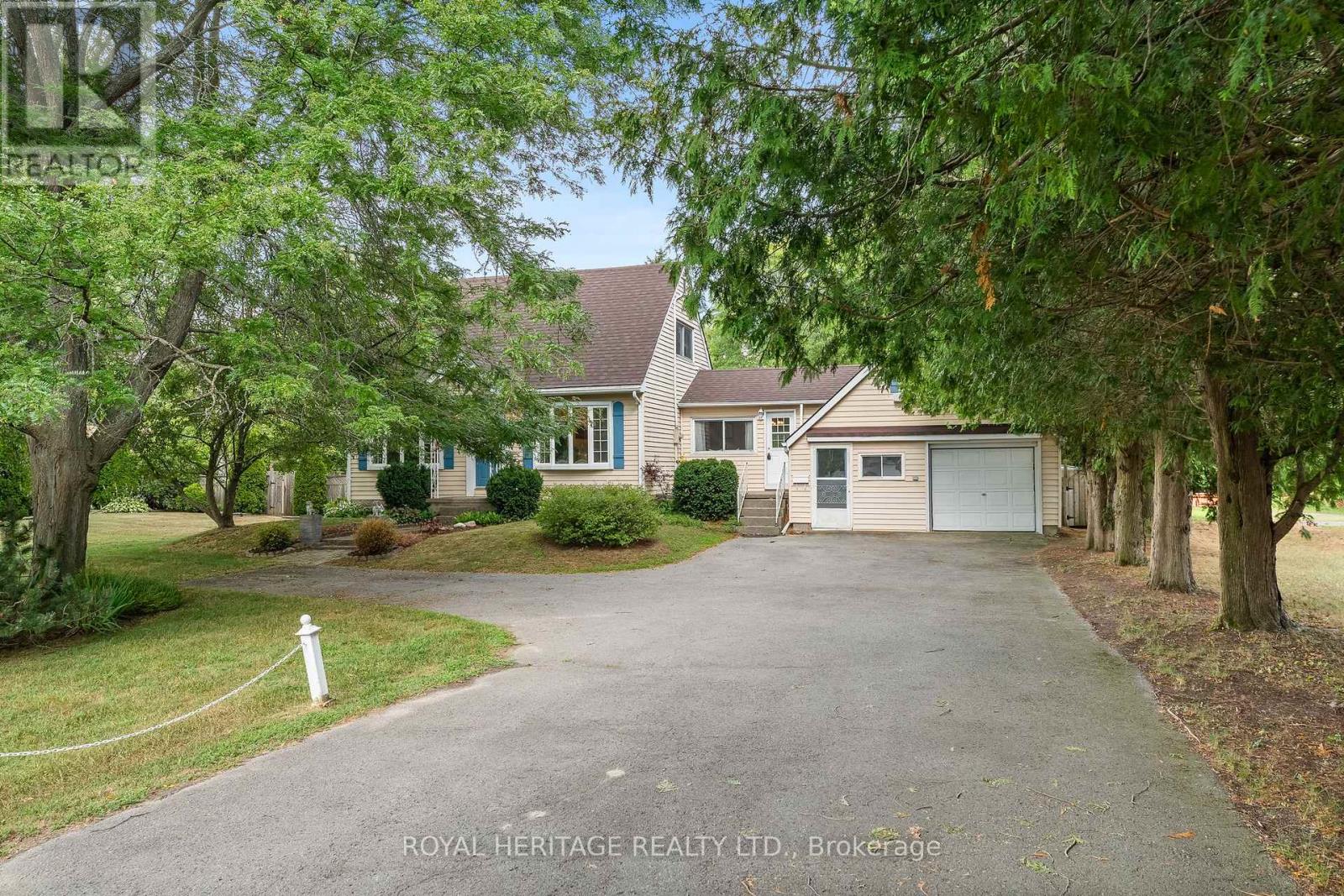 93 Ontario St, Brighton, ON K0K 1H0